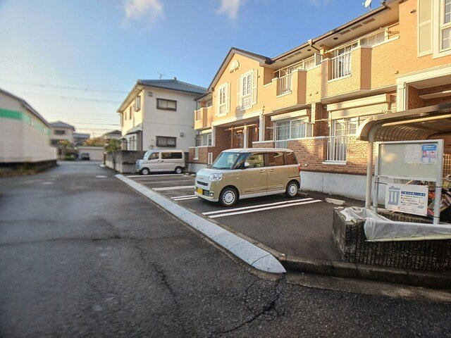 ビッツ真美の駐車場