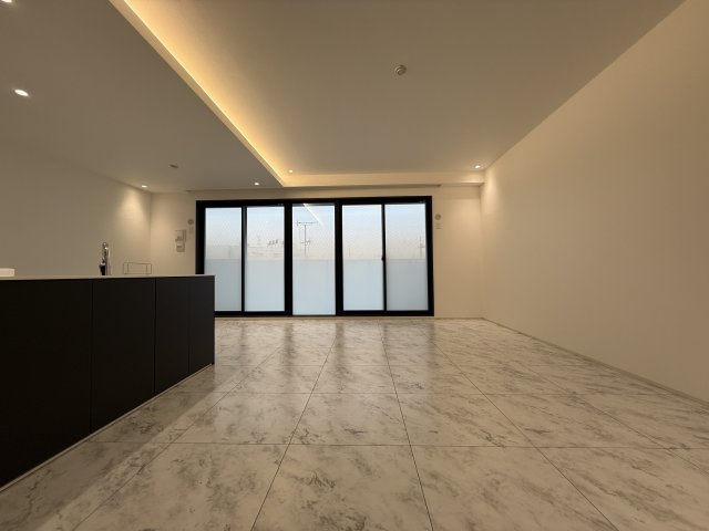 magnifique kitasakurazakaの居間・リビング