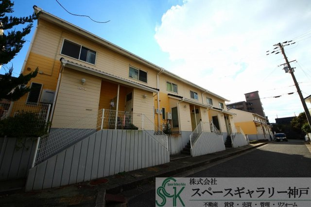 タウンハウス伊川谷の外観
