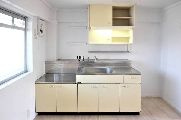 ビレッジハウス見瀬2号棟のキッチン|ビレッジハウスの同一物件・同一タイプの間取りの写真です