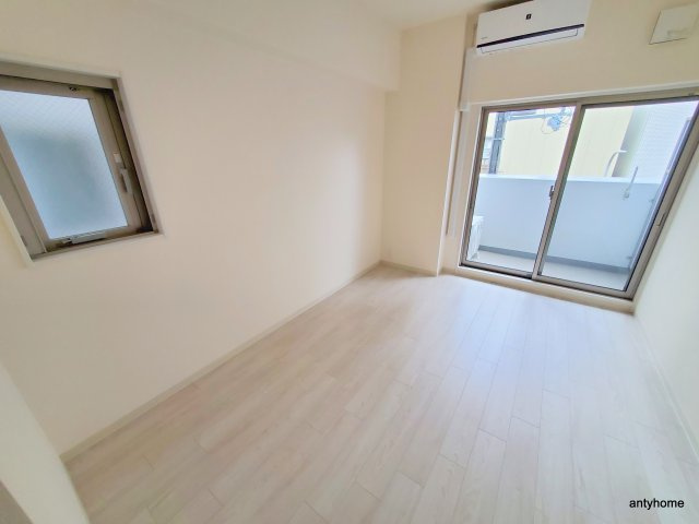 フォーリアライズ難波南レーヴ　仲介手数料無料の寝室