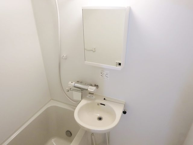 イースタイル江戸川の洗面所|洗面台完備！