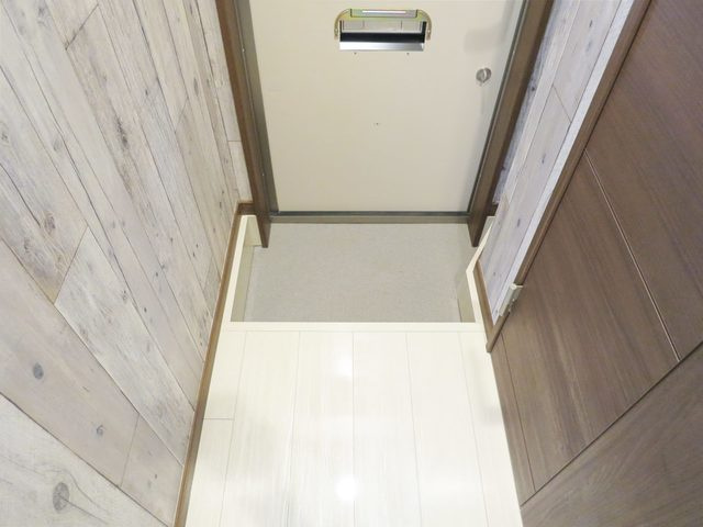 イースタイル江戸川の玄関|バルコニーのスペースです！！