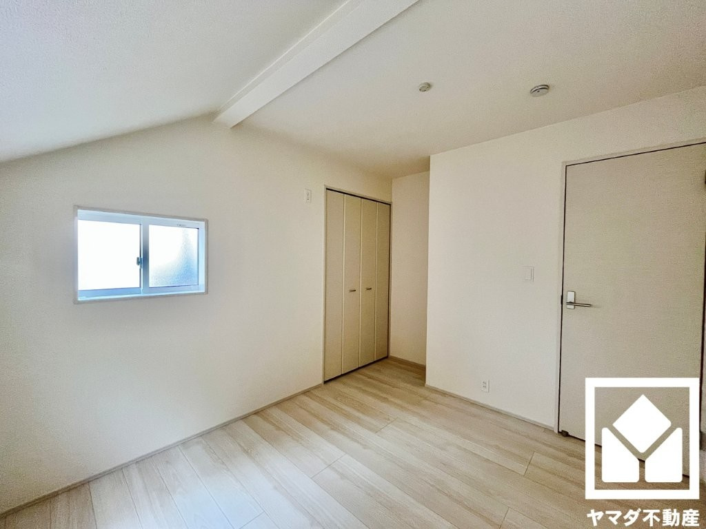 宇治市広野町小根尾　の洋室