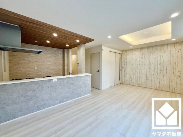 宇治市広野町小根尾　の居間・リビング