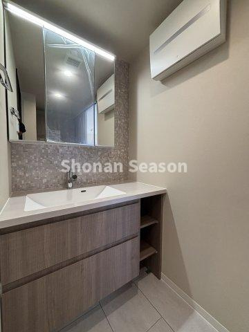 【独立洗面台】 | 朝の身支度に欠かせない「独立洗面台」メイクやヘアセットがグッと楽になります！