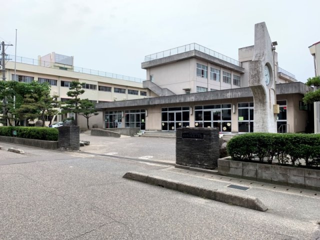 神道寺ハイツ2号棟の周辺|女池小学校まで約1460ｍ