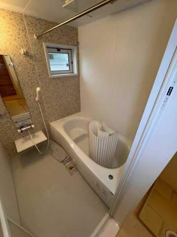 狛江市駒井町３丁目のアパートの浴室