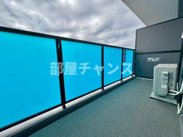 プレサンス太閤通駅前デュプルのバルコニー