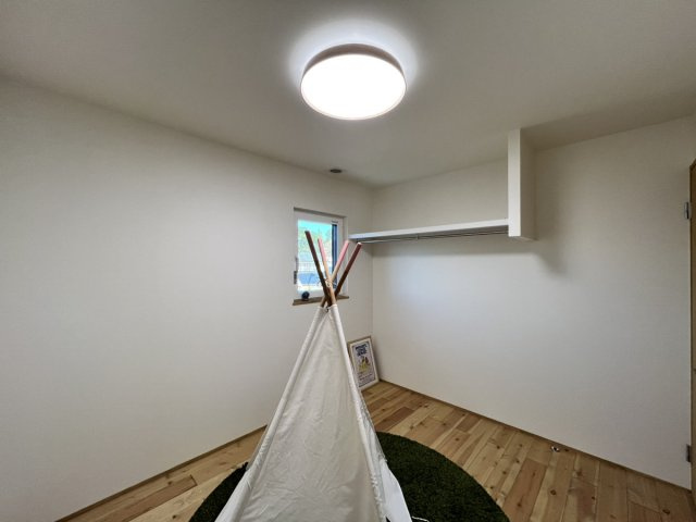 人吉市東間下町　建売住宅の洋室