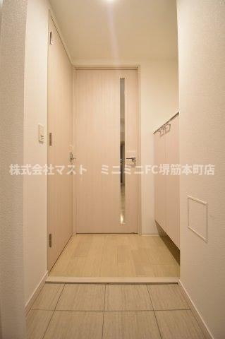 ファーストフィオーレ心斎橋イーストの玄関