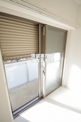 【セキュリティ】 | リブリ・さがみはら | シャッター付き