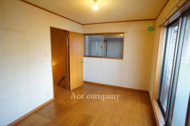 【寝室】 | 東大阪市荒川1丁目 | 【2階：東側洋室6帖】