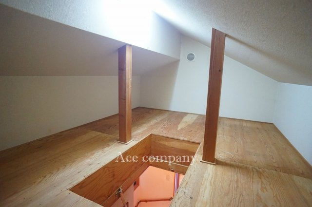 【収納】 | 東大阪市荒川1丁目 | 屋根裏収納付き♪昇降階段は2階の廊下にあります♪