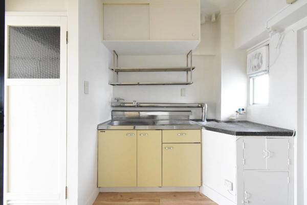 ビレッジハウス小矢部1号棟のキッチン|ビレッジハウスの同一物件・同一タイプの間取りの写真です