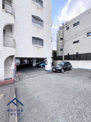 高宮アーバンライフの駐車場