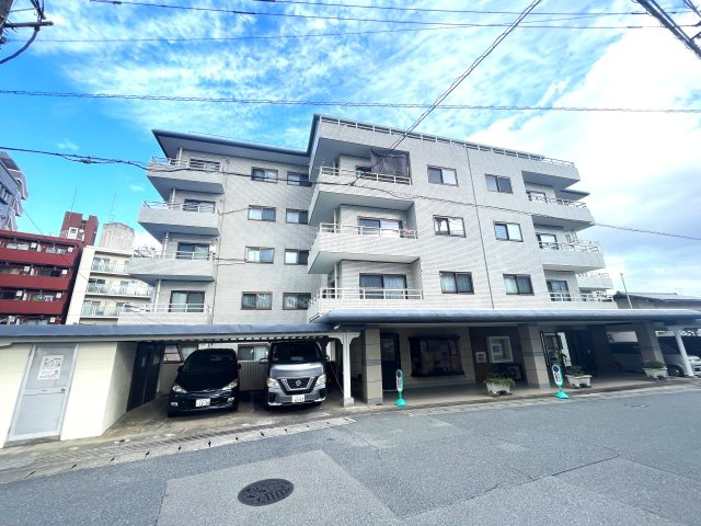 レジデンス高宮の外観|綺麗な外観です☆