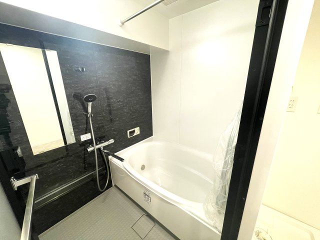 レジデンス高宮の浴室|浴室もリフォーム済みなのでとても綺麗です☆毎日のお風呂時間が楽しみになりますね♪