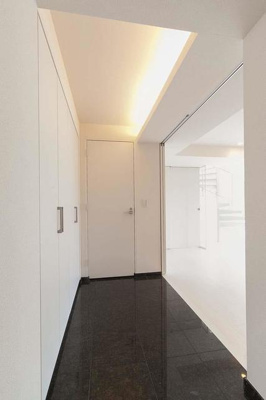 【玄関】 | 六本木エムケイアートレジデンス | ※写真は同タイプ住戸です。