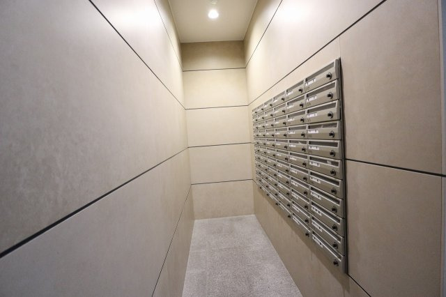 サヴォイザ・セントラルガーデン　９階のその他共用部分