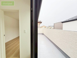 【バルコニー】 | 小学校7分　コンビニ６分　６m道路　清水口　2号棟 | 同タイプ