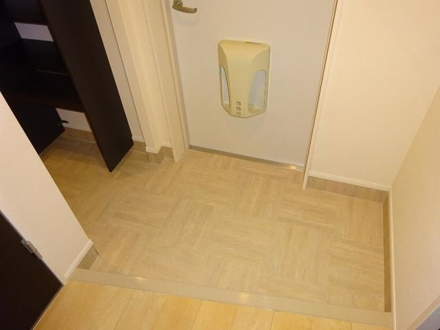 プレステージ　庭瀬Ⅱの玄関