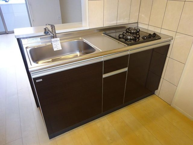 プレステージ　庭瀬Ⅱの居間・リビング