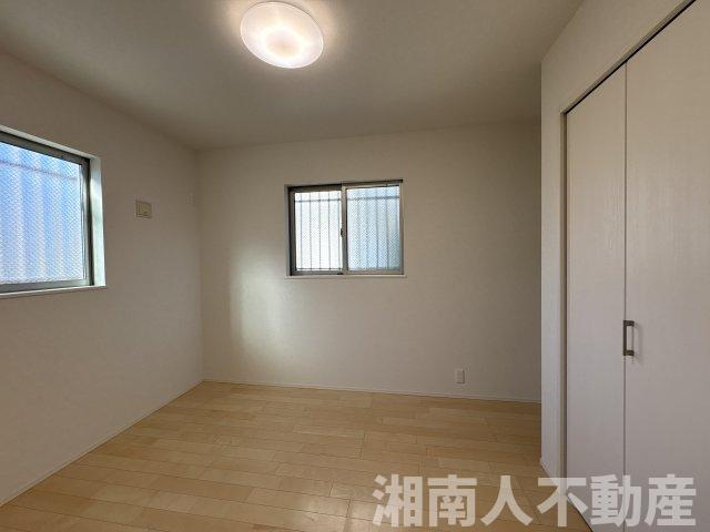 茅ケ崎市室田1丁目　中古戸建の洋室|落ち着いた色調の洋室です