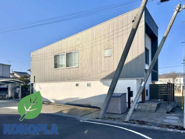 【中古戸建】太田市下浜田町の外観|■外観｜特徴のある個性的な住まいと美しい街並み、そして住みやすい環境を、ぜひ現地でご覧になりませんか。お気軽にお問合せください(^^)  
