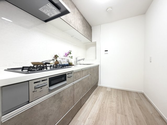 【キッチン】 | 【新規リフォーム】グランドメゾン翠Ⅱ | コンパクトなキッチンでお掃除もラクラク♪