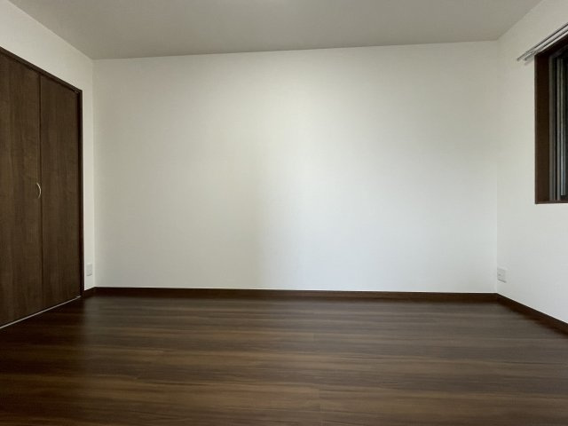 多摩市和田のアパートの居間・リビング