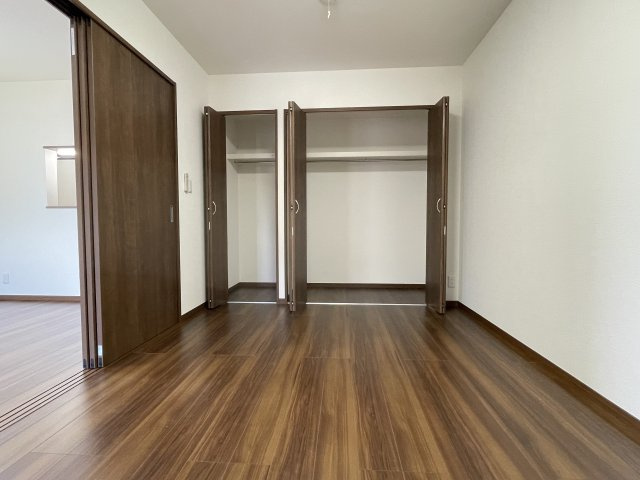 多摩市和田のアパートの収納