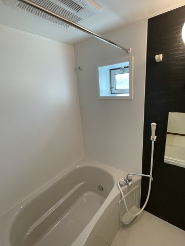 多摩市和田のアパートの浴室