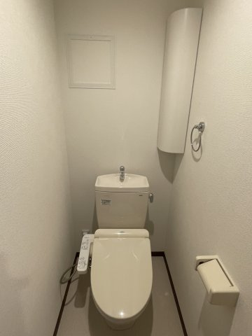 多摩市和田のアパートのトイレ