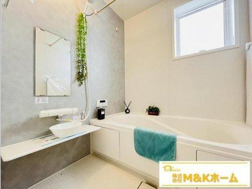 知多郡武豊町大字冨貴字市場　全3棟　1号棟の浴室|浴室　1日の疲れを落とせます♪