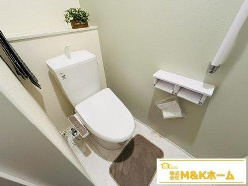 知多郡武豊町大字冨貴字市場　全3棟　1号棟のトイレ|トイレ　温水洗浄便座付き☆