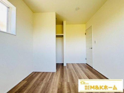 知多郡武豊町大字冨貴字市場　全3棟　1号棟の洋室|洋室5.06帖♪（北側）