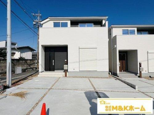 知多郡武豊町大字冨貴字市場　全3棟　1号棟の外観|完成しました！　並列駐車2台可能☆