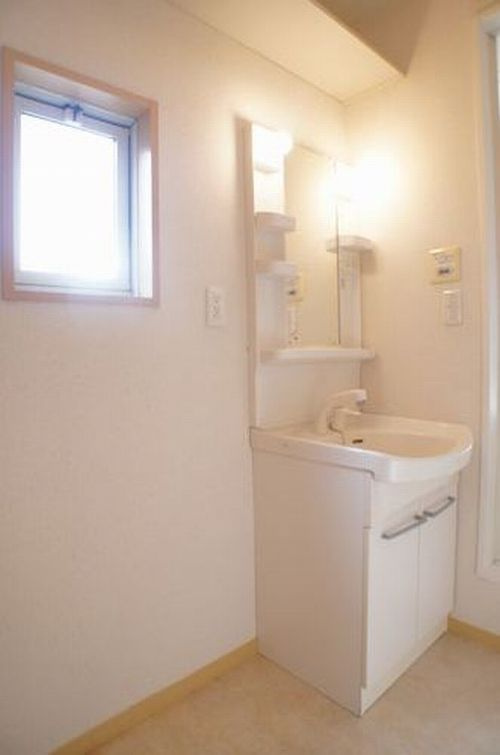 クールプレーヌAの洗面所