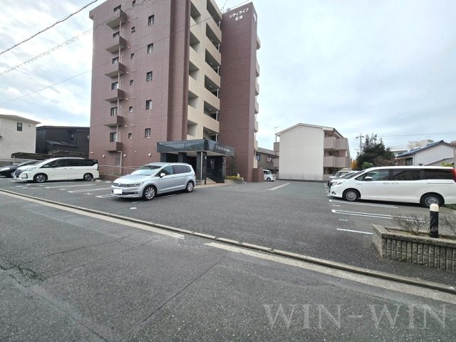 シティライフ花田の駐車場