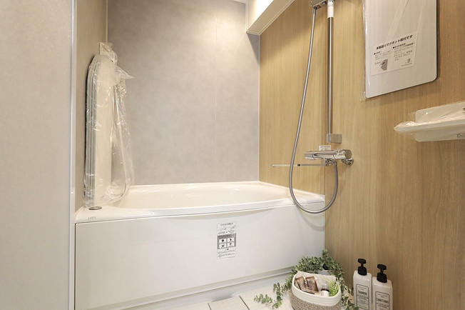 【浴室】 | 長居公園ハウス | ユニットバス新調☆浴室乾燥機完備です☆