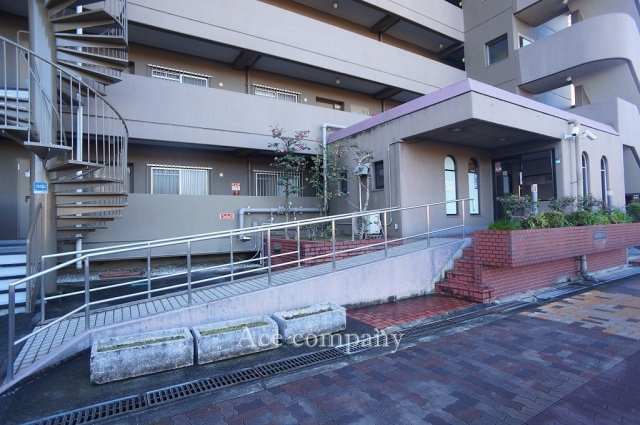 【エントランス】 | 長居公園ハウス