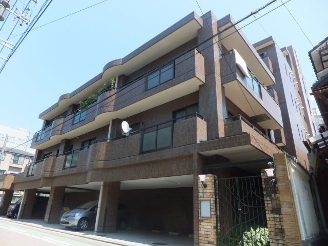 プレジデント寄居の外観