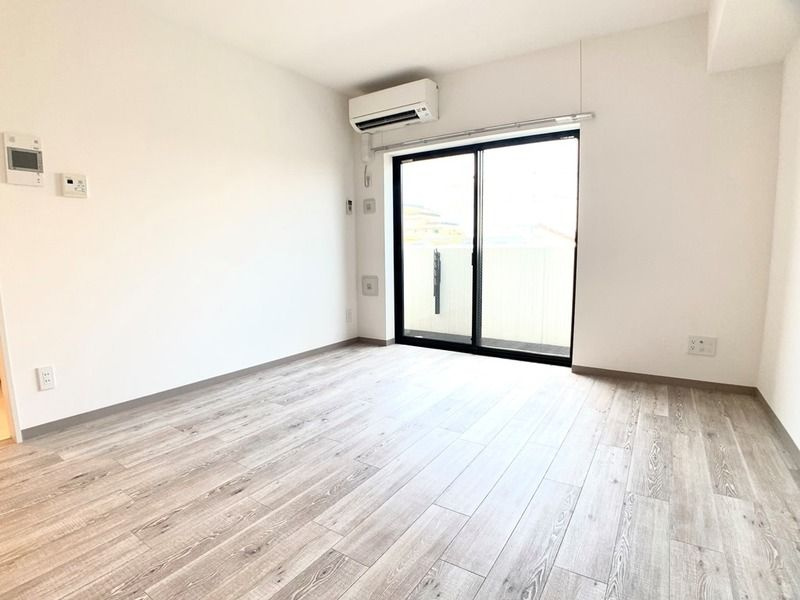 マリアージュ市川の居間・リビング