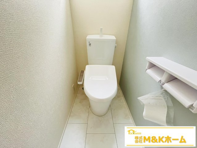 知多郡武豊町大字冨貴字市場　全3棟　2号棟のトイレ|トイレ　温水洗浄便座付き☆