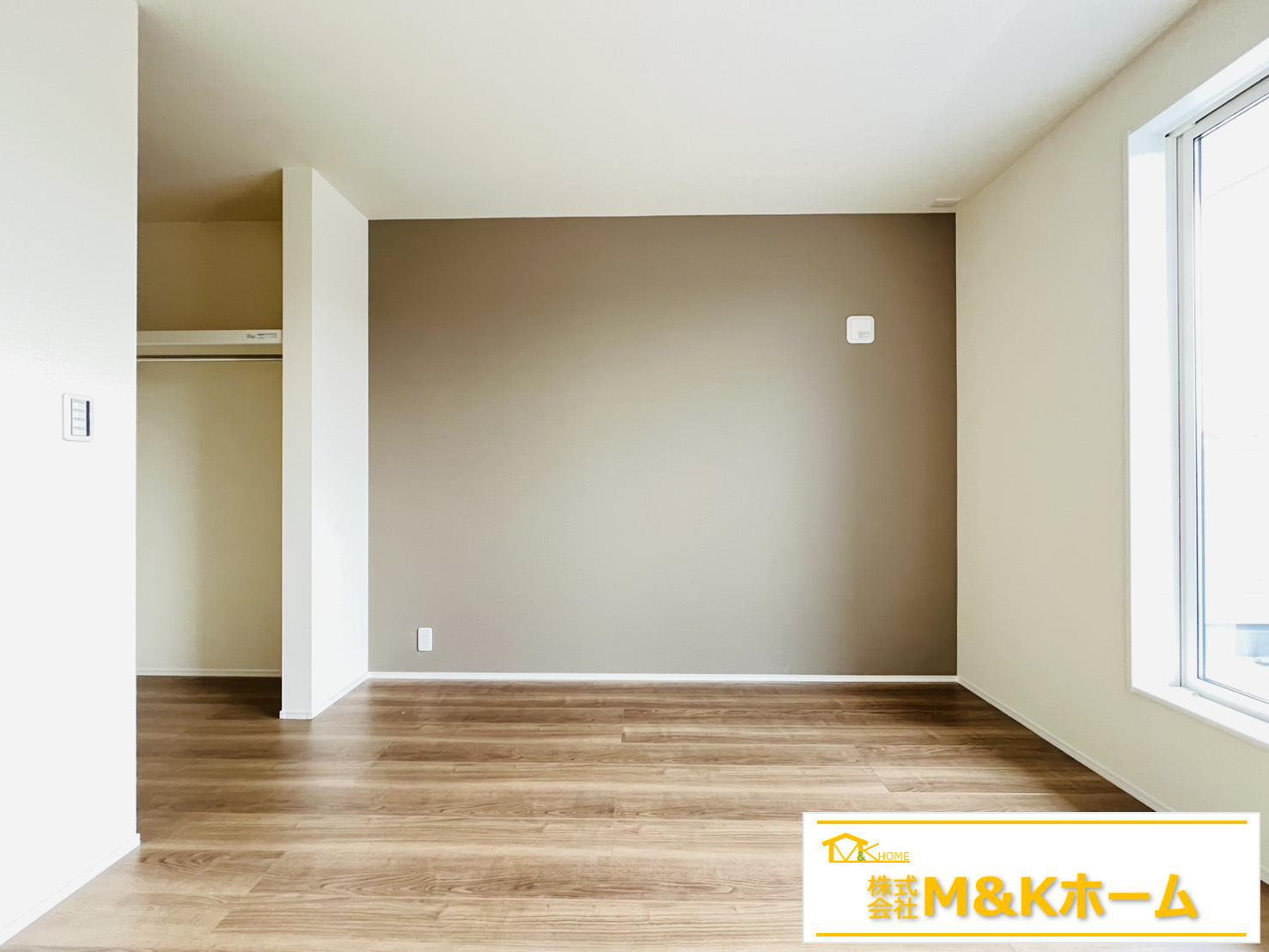 知多郡武豊町大字冨貴字市場　全3棟　2号棟の洋室|洋室6.5帖☆