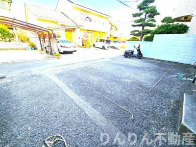 【駐車場】 | Leao・Puro | 車をお持ちの方に嬉しい駐車場付きの物件です