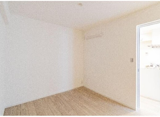 【中古マンション】エンゼルパークサイド鶴ヶ島の洋室|中央5帖洋室です！