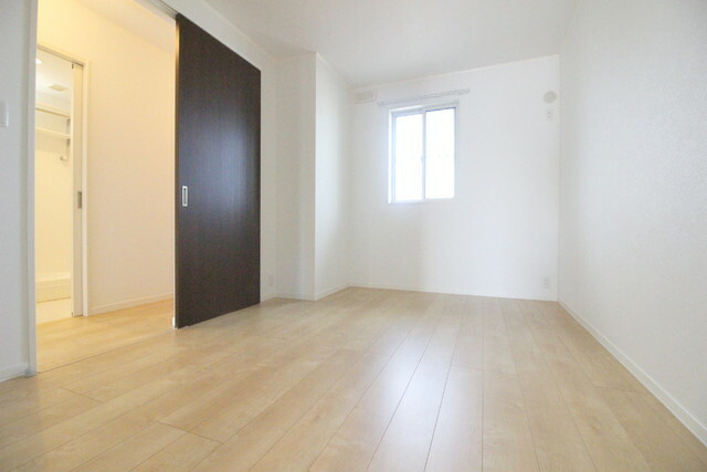 コントレール高師浜の洋室