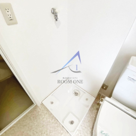 レジェンド東神奈川壱番館の設備|洗濯機置き場です。